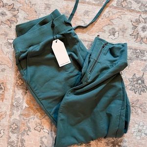 NWT Universal Standard Heathered Joggers 10-12 XS L